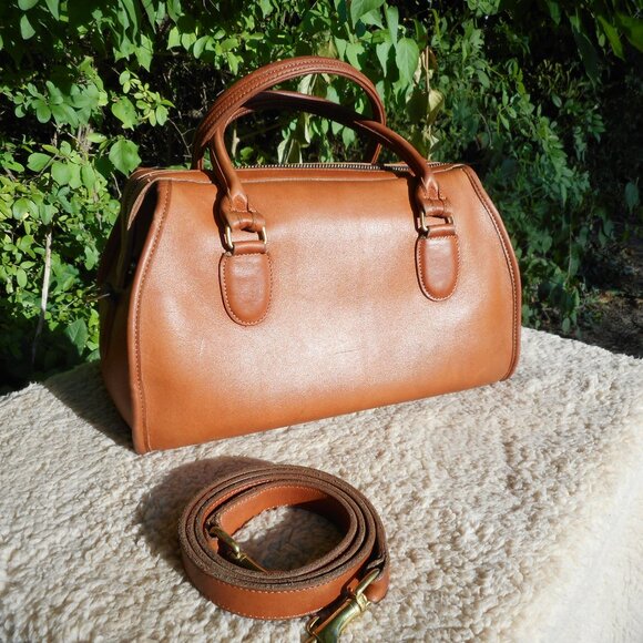 SOLD*** Vintage Coach Broadway Speedy Satchel 9891 GUC in British Tan - Picture 2 of 11